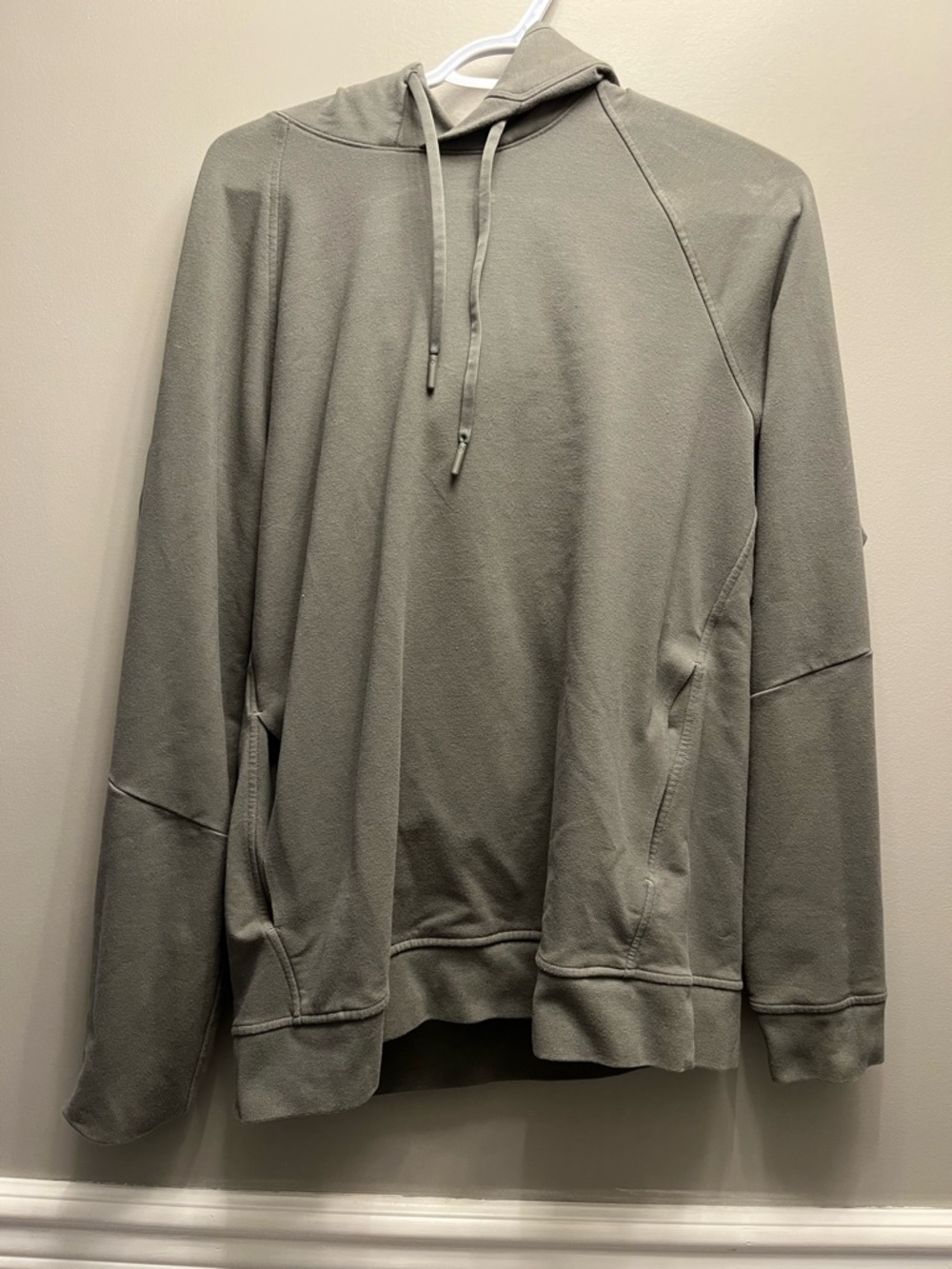 lululemon athletica Men's City Sweat Pullover Hoodie in Olive Green